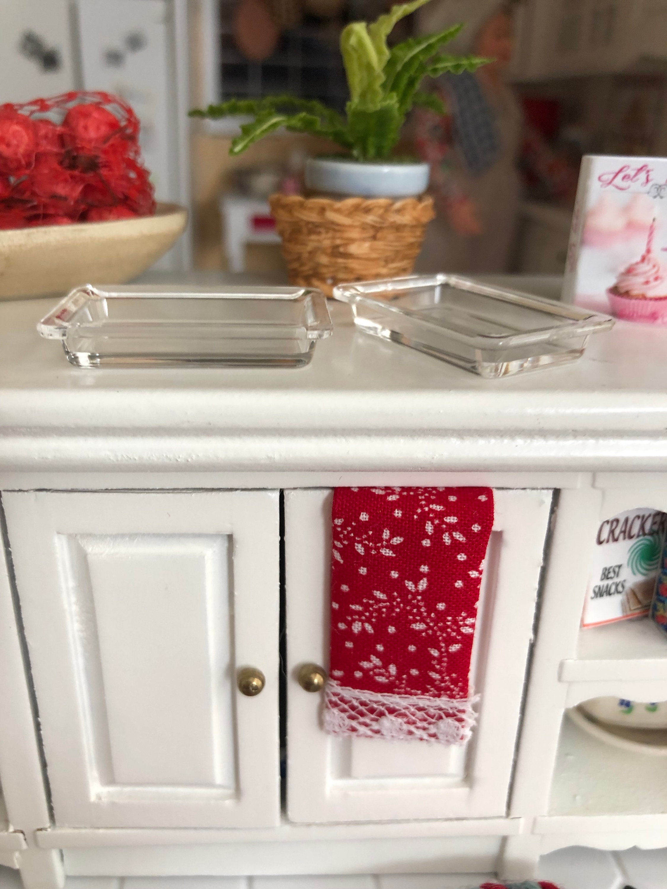 Miniature Trays, Set of 2 Clear Trays, Style 94, Dollhouse Miniature, 1