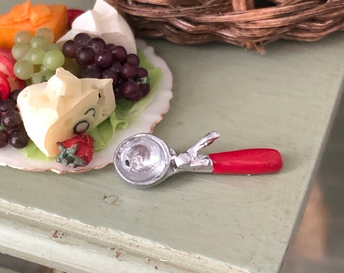 Miniature Ice Cream Scoop, Mini Scoop, Dollhouse Miniature, 1:12 Scale, Dollhouse Kitchen Decor, Accessory