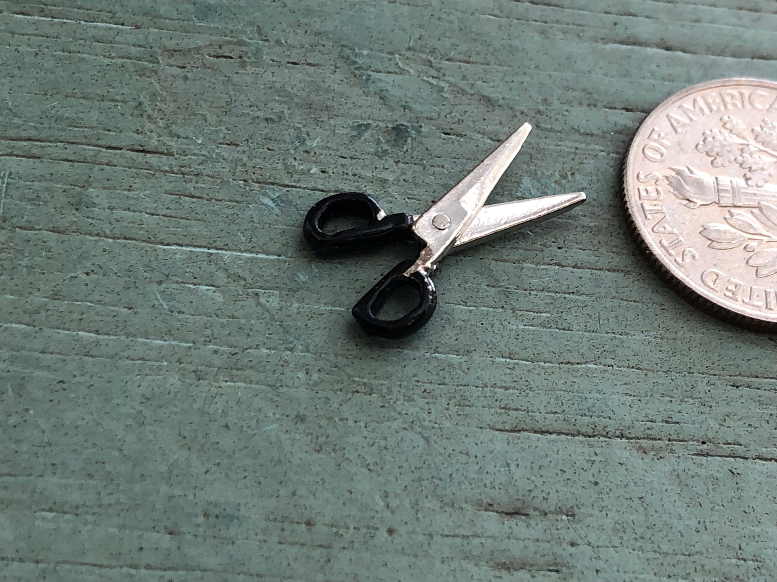 Miniature Scissors, Black Handle Open and Close Scissors, Dollhouse