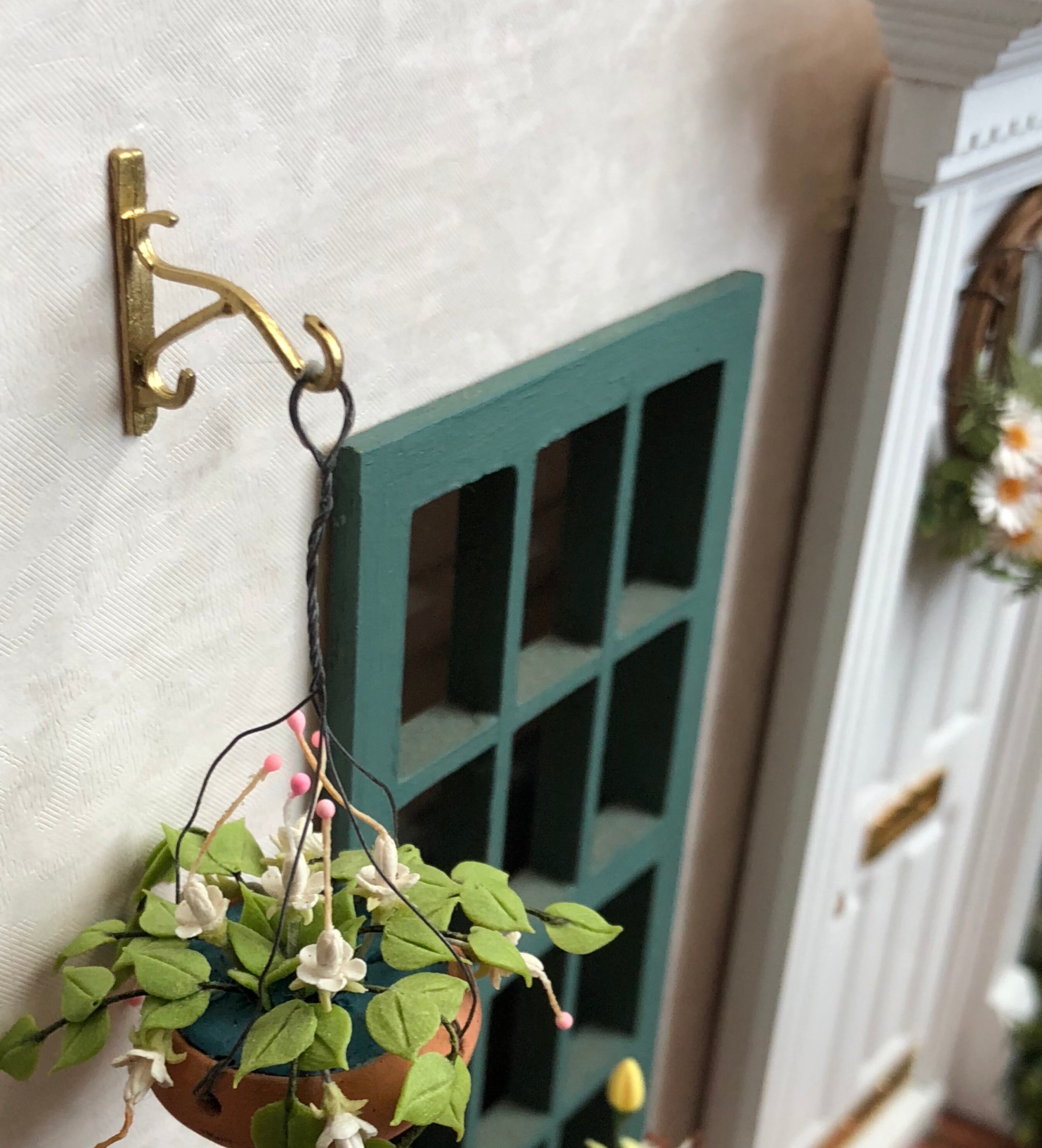 Miniature Plant Hook, Metal Gold Wall Hook, Dollhouse Miniature, 112