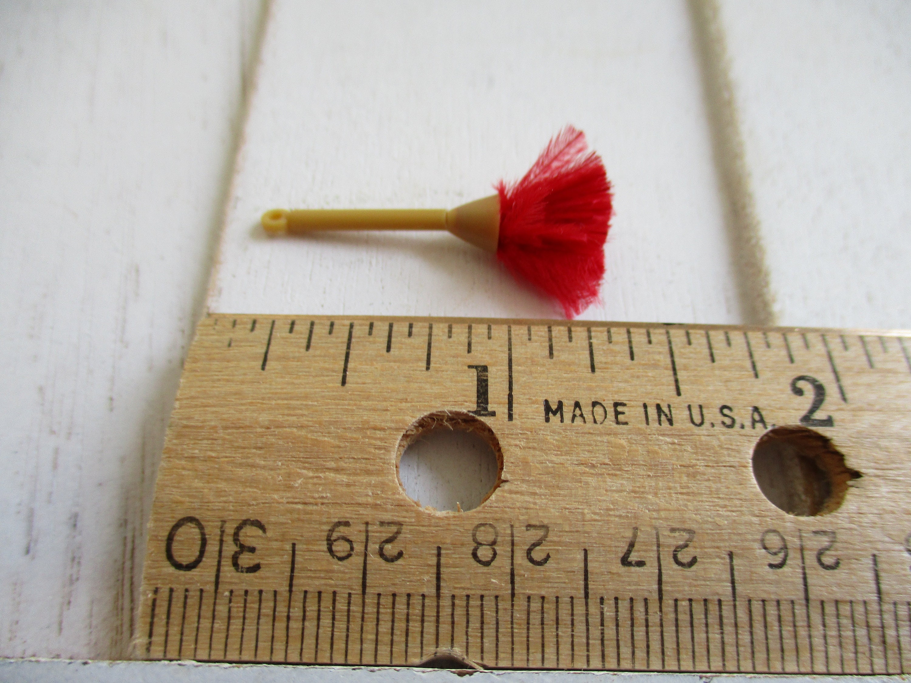 Miniature Feather Duster Mini Red Feather Duster Dollhouse Etsy Sweden