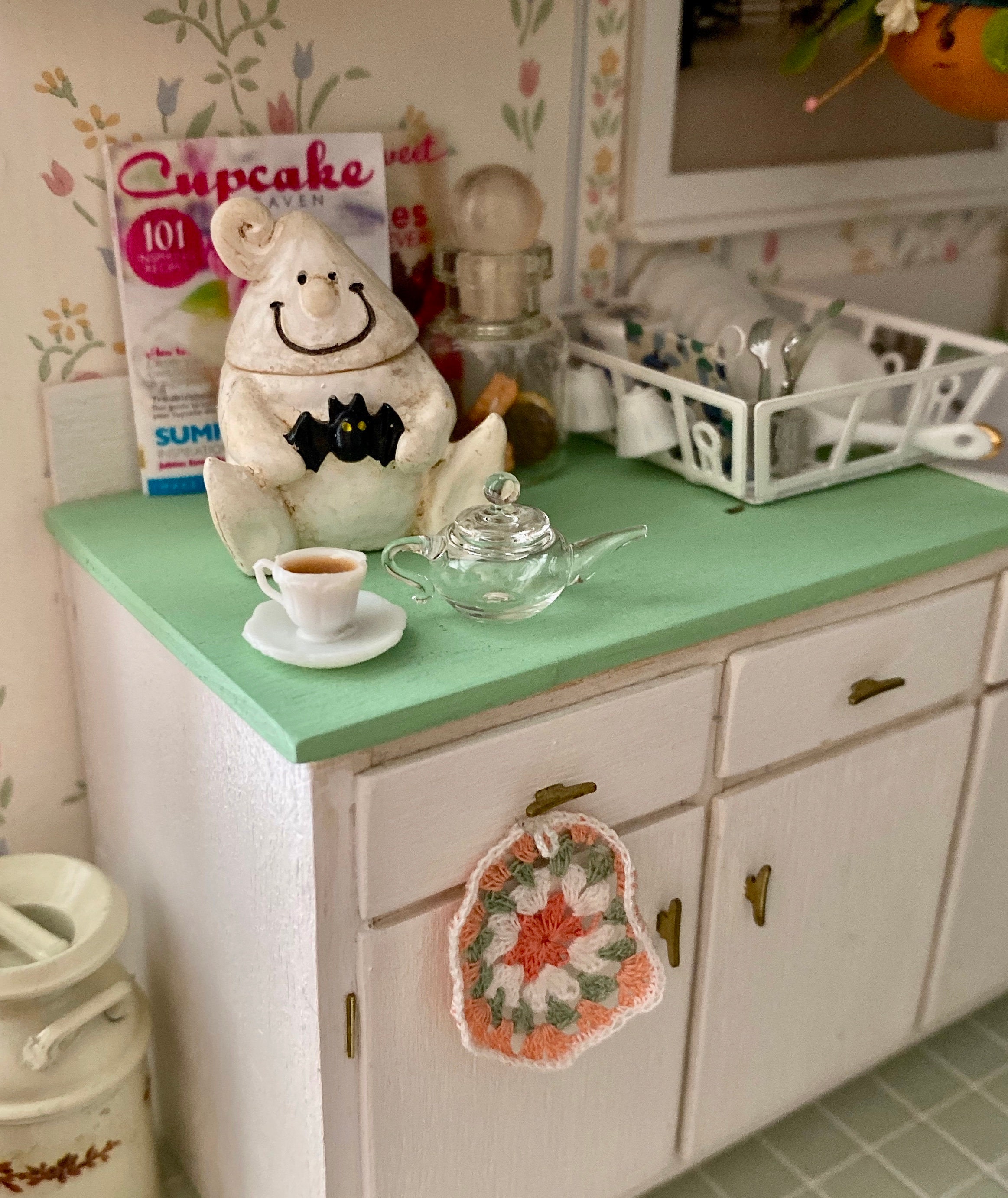 Miniature Glass Teapot, Clear Teapot with Lid, Style 04, Dollhouse