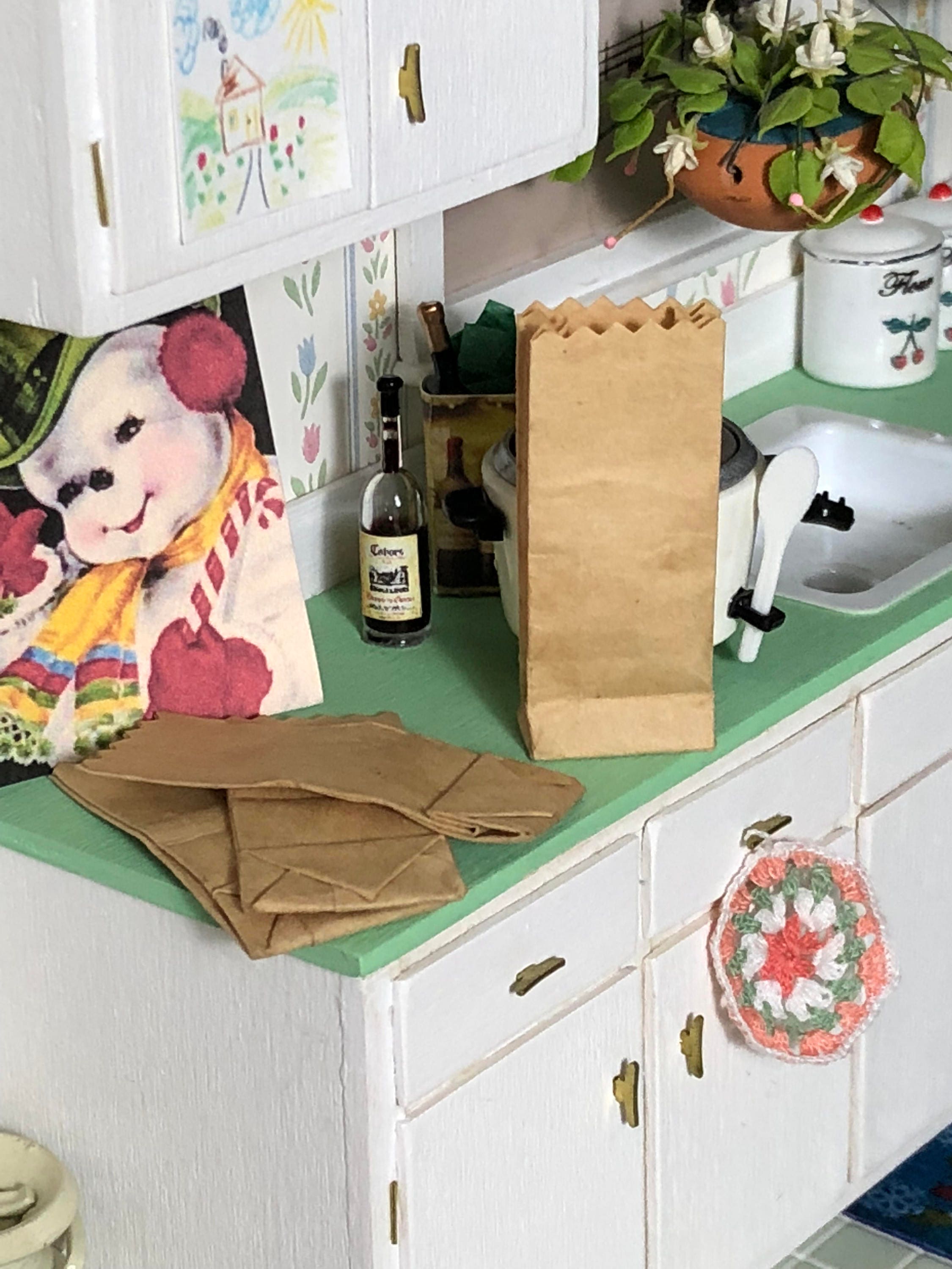 Miniature Bags, Tiny Kraft Bags, Dollhouse Grocery Bags, Size 15