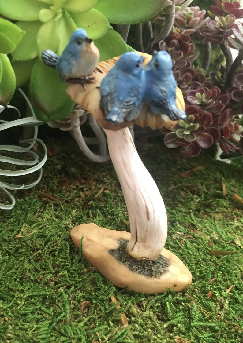 Miniature Bird Bath Mushroom Birdbath with Blue Birds Style | Etsy