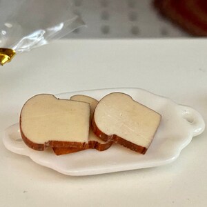 Miniature Bread, 3 Slices,  Dollhouse Miniature, 1:12 Scale, Miniature Food, Dollhouse Food, Accessory
