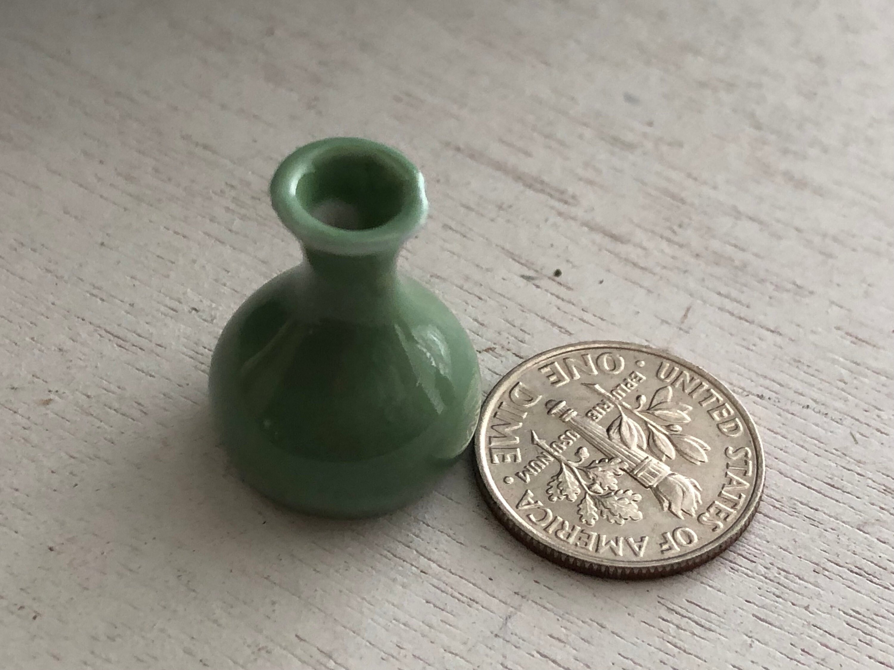Miniature Ceramic Vase, Mini Green Vase Dollhouse Miniature, 112 Scale