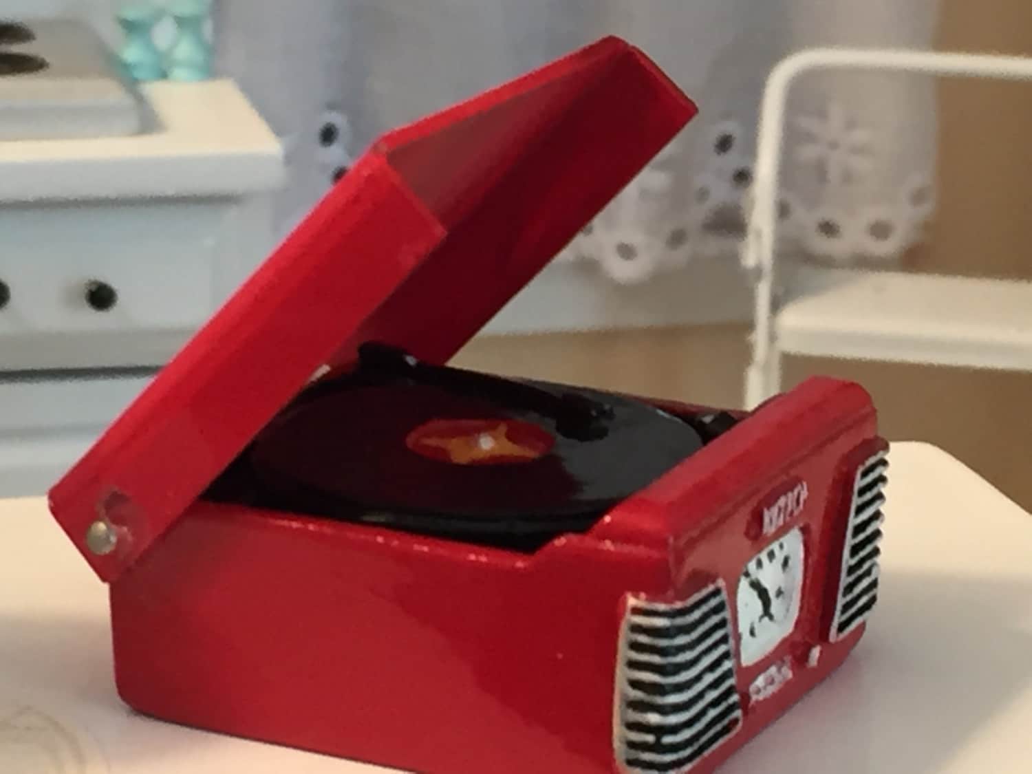 Miniature Turntable, Red 1950's Style Turntable Record Player