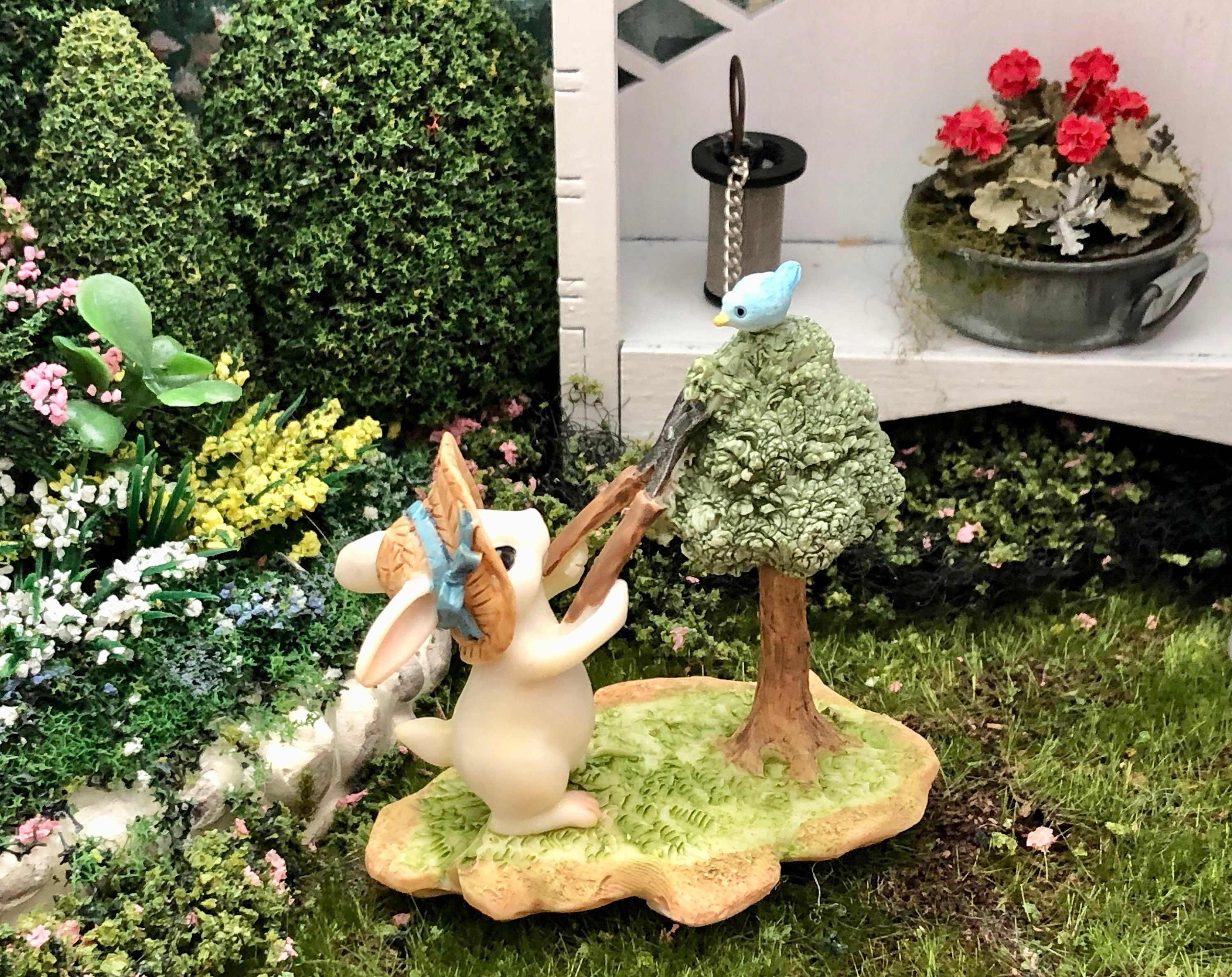 Bunny And Bird Figurine Bunny Gardener Pruning Tree Style 63