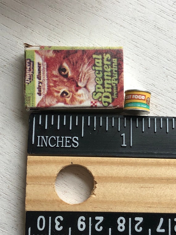 Dollhouse Miniature 1:12 Box of /"Special Dinners/" Cat Food
