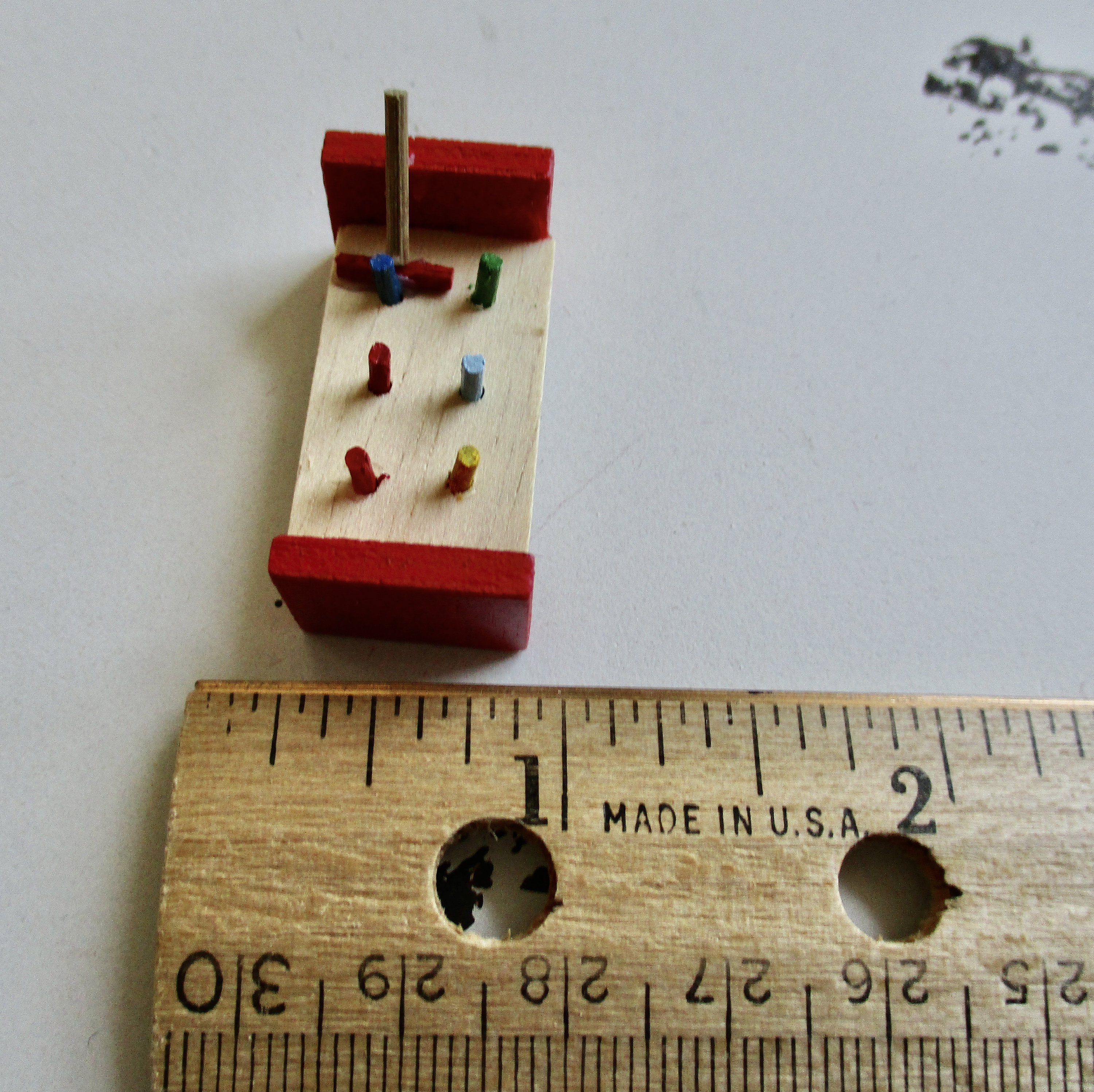 Miniature Pounding Toy, Mini Wood Pound Toy With Attached Hammer, Stye