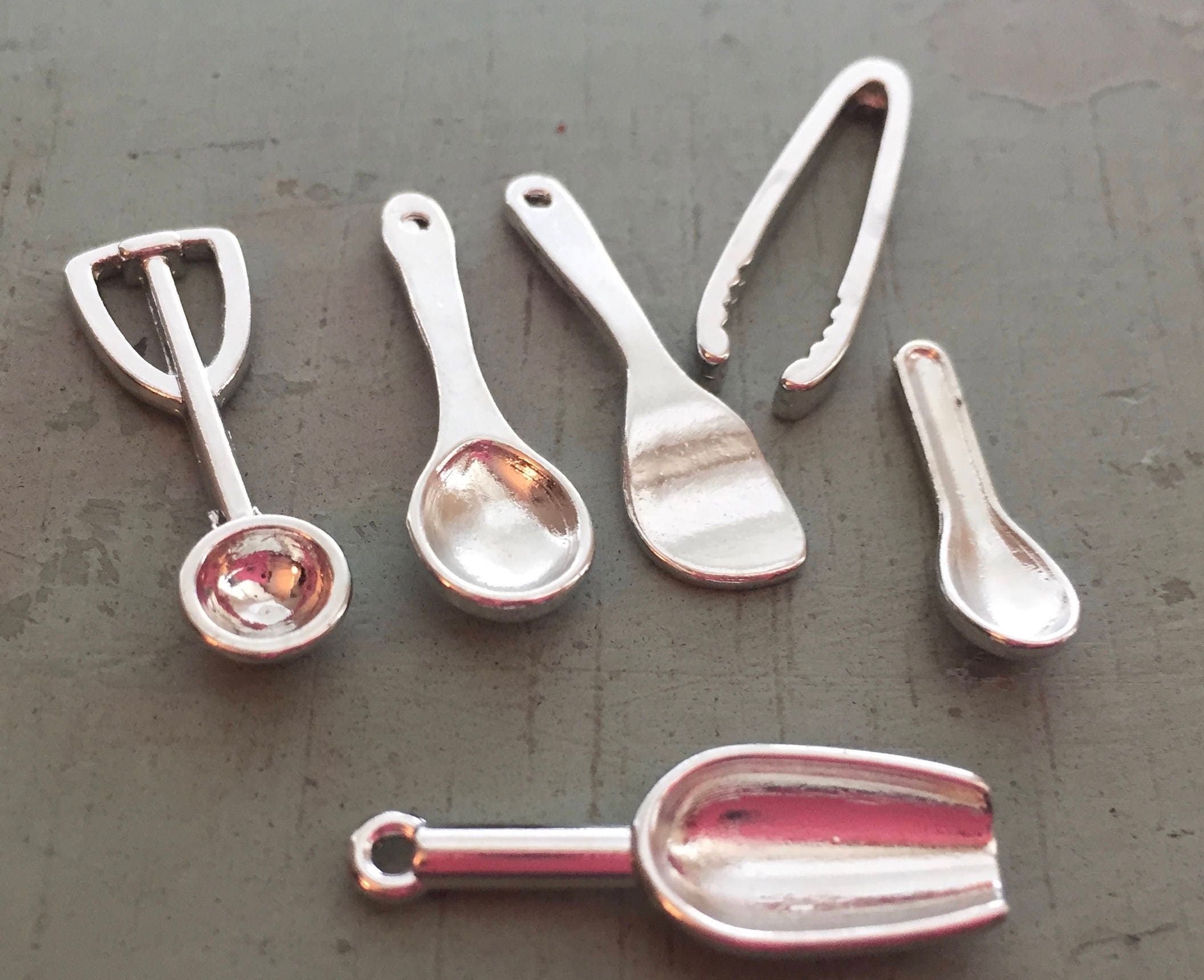 1:12 Scale Dollhouse Miniature Silver Ladles with Rack 