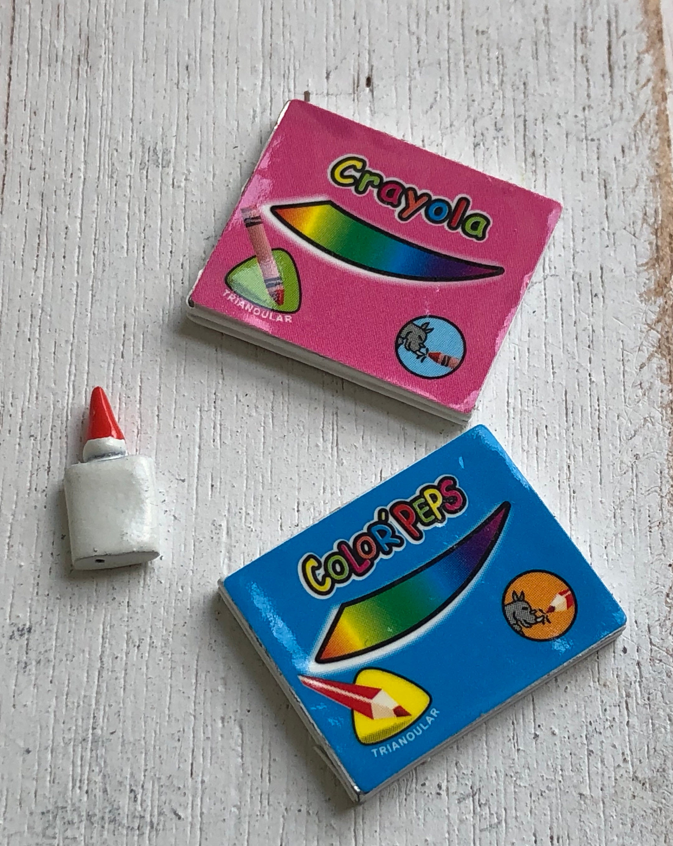 Miniature Coloring Crafting Set, Dollhouse Crayons, Pencils and Glue
