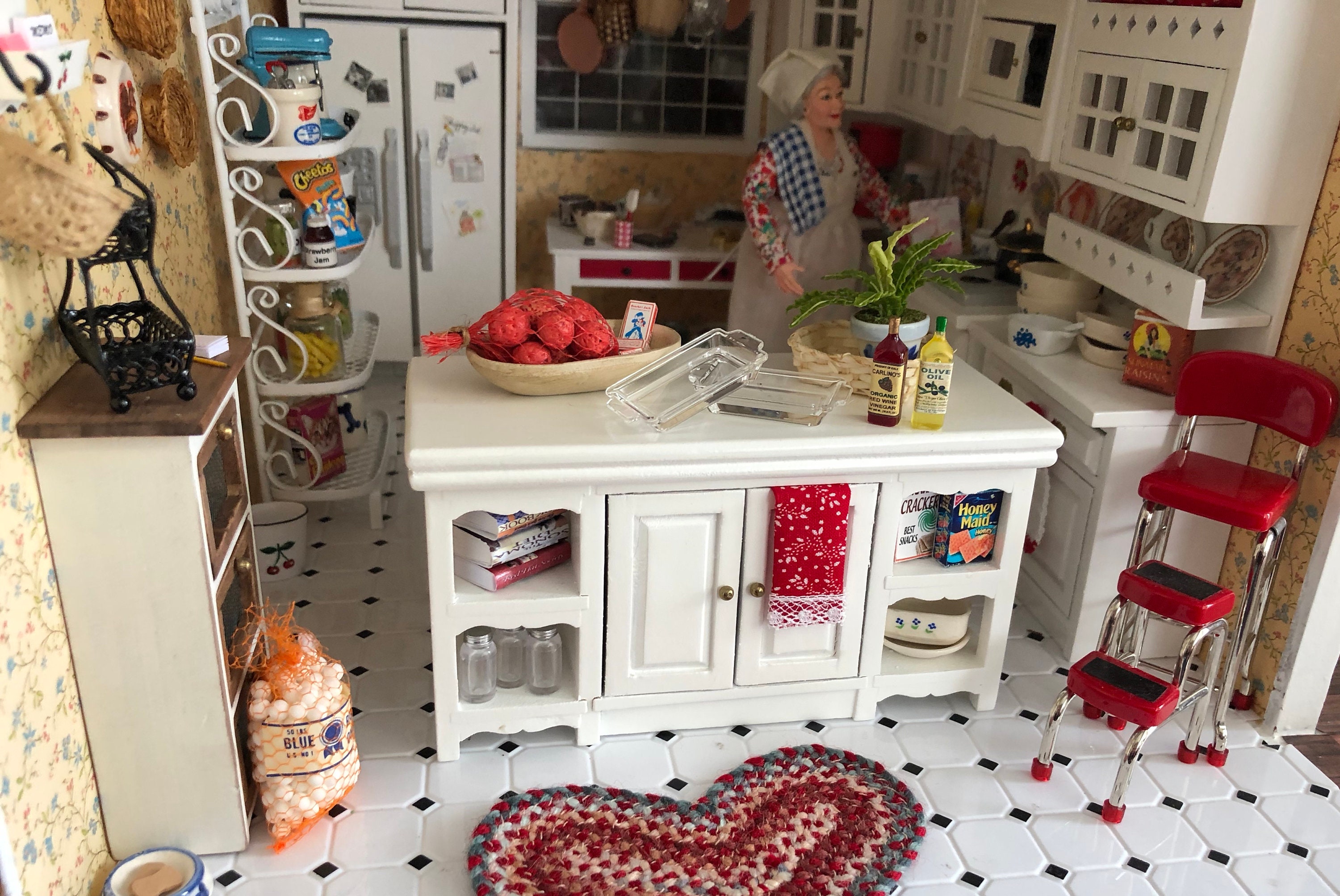 Miniature Trays, Set of 2 Clear Trays, Style 94, Dollhouse Miniature, 1