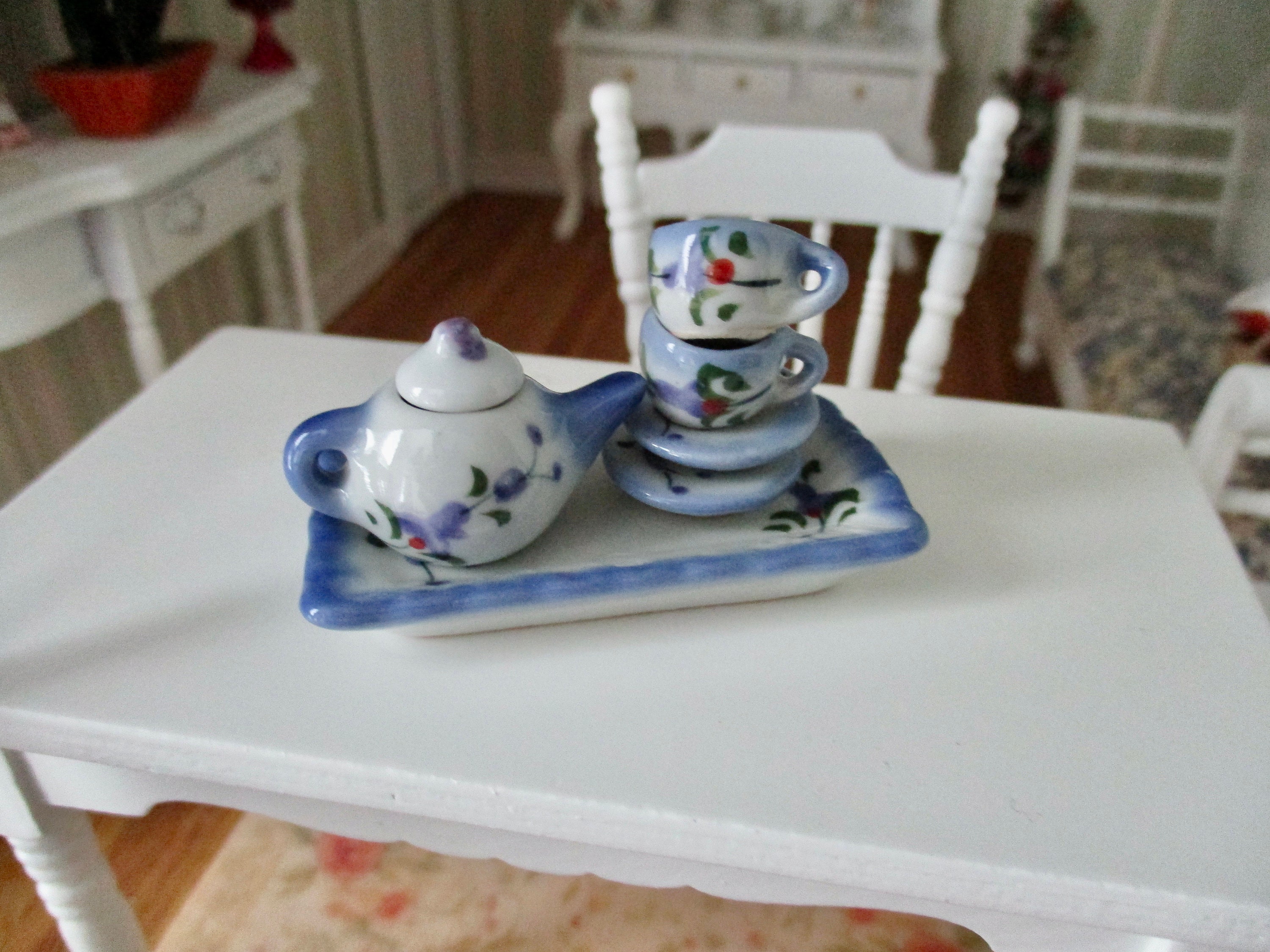 Miniature Dollhouse Ceramic Heart Shaped Platter White w/ Blue Rim 