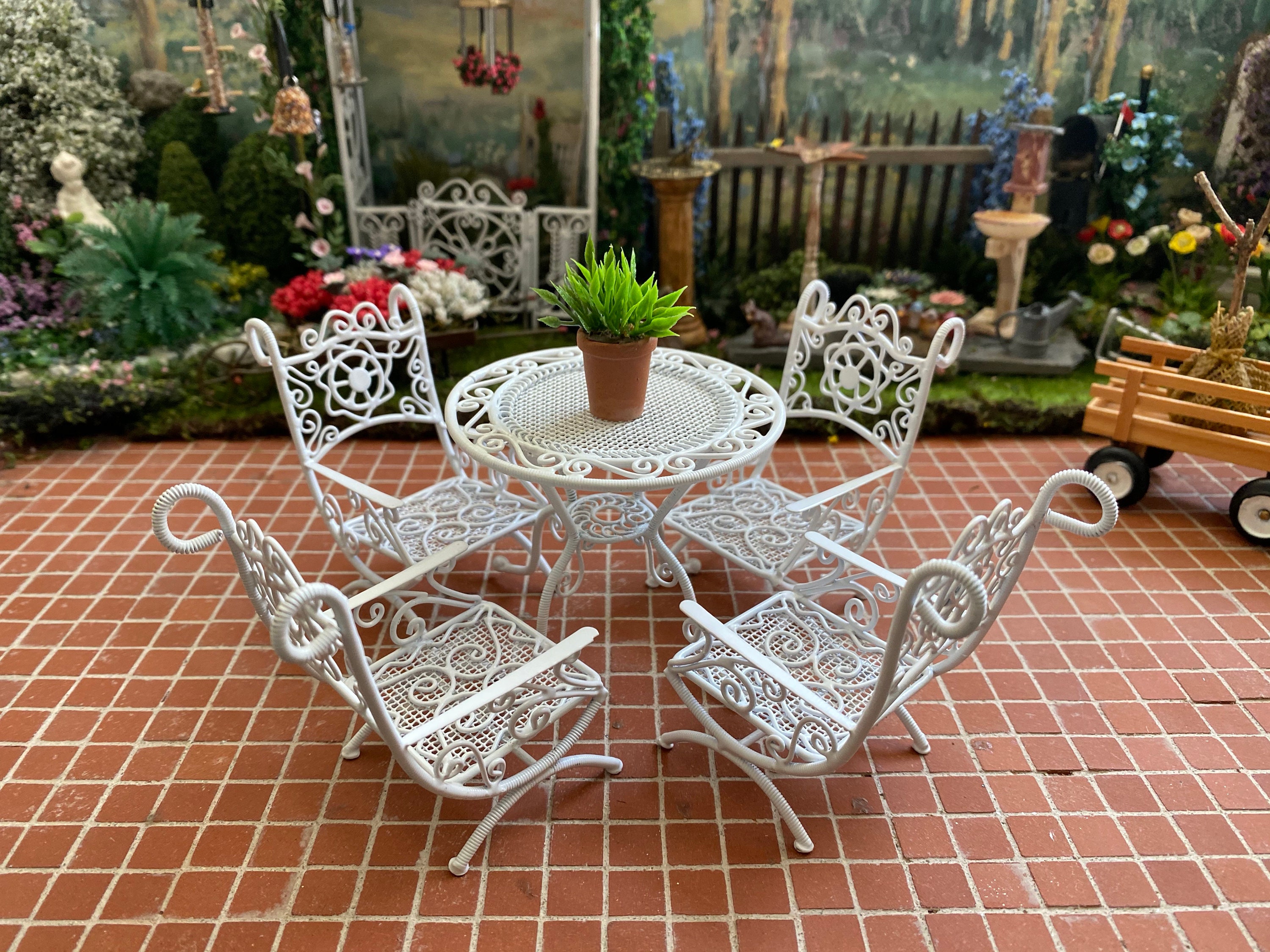 Miniature Patio Set, Mini White Metal Wire Table And Chairs, 5 Piece Set, Style 96, Dollhouse