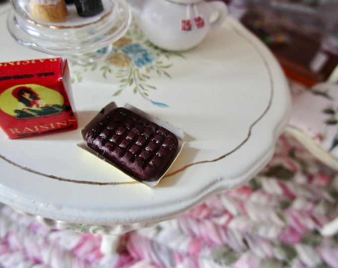 Miniature Chocolate, Mini Chocolate in Foil, Style #37, Mini Candy, Dollhouse Miniature, 1:12 Scale, Dollhouse Food