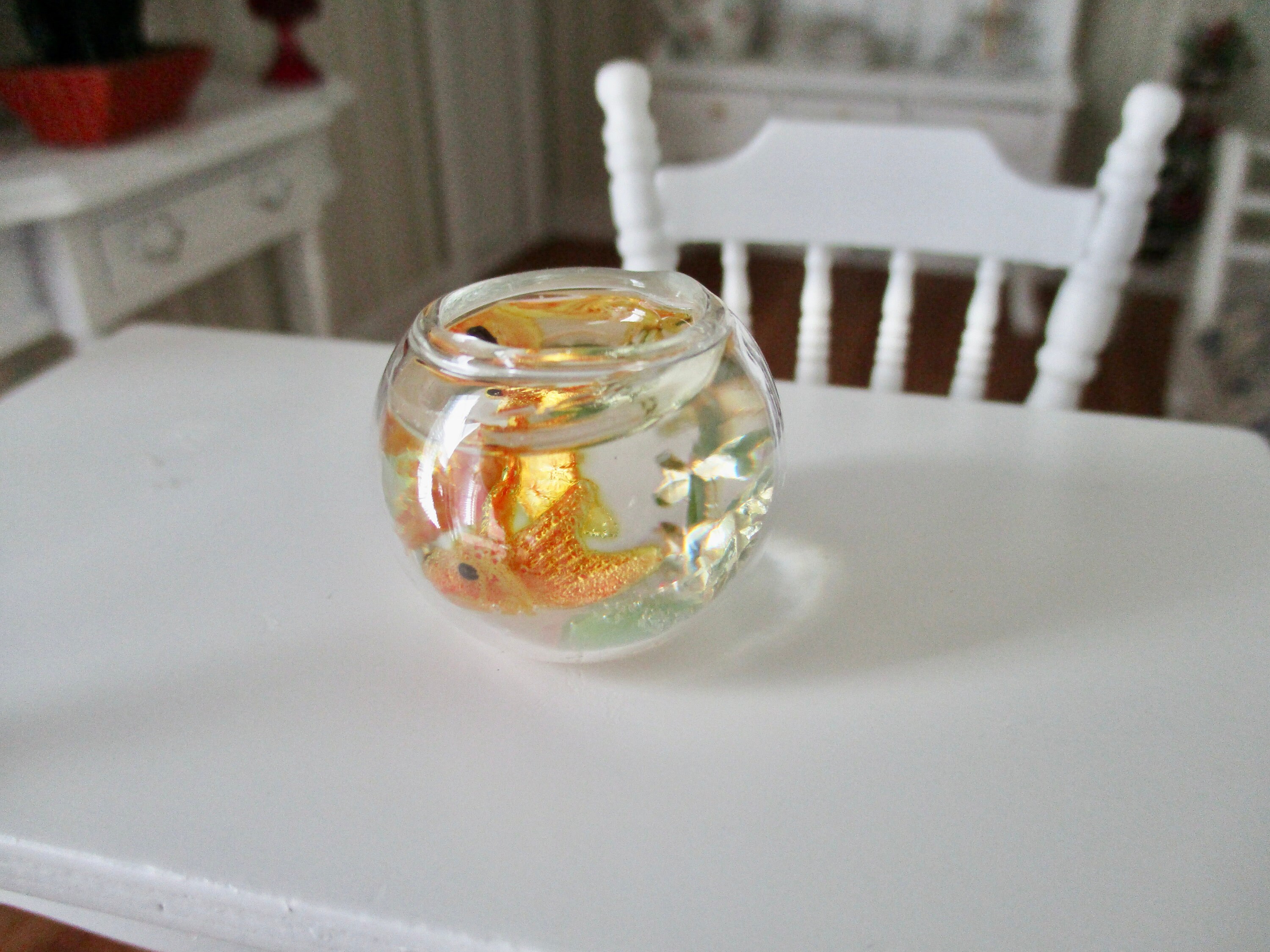 Miniature Fish Bowl, Mini Glass Fish Bowl With 2 Fish, Style 2