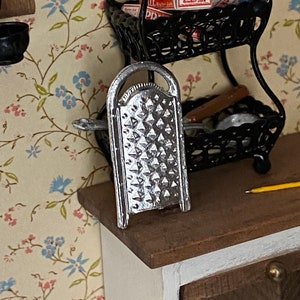 Miniature Silver Cheese Grater for DOLLHOUSE Kitchen