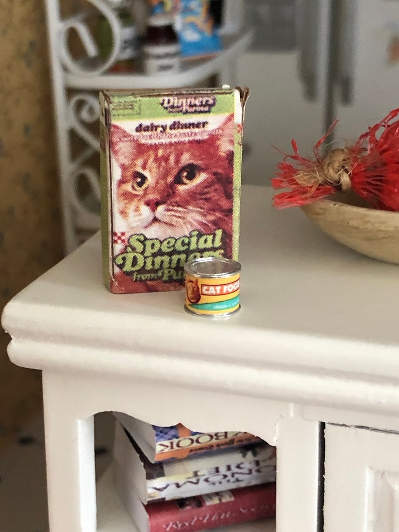 Dollhouse Miniature 1:12 Box of /"Special Dinners/" Cat Food