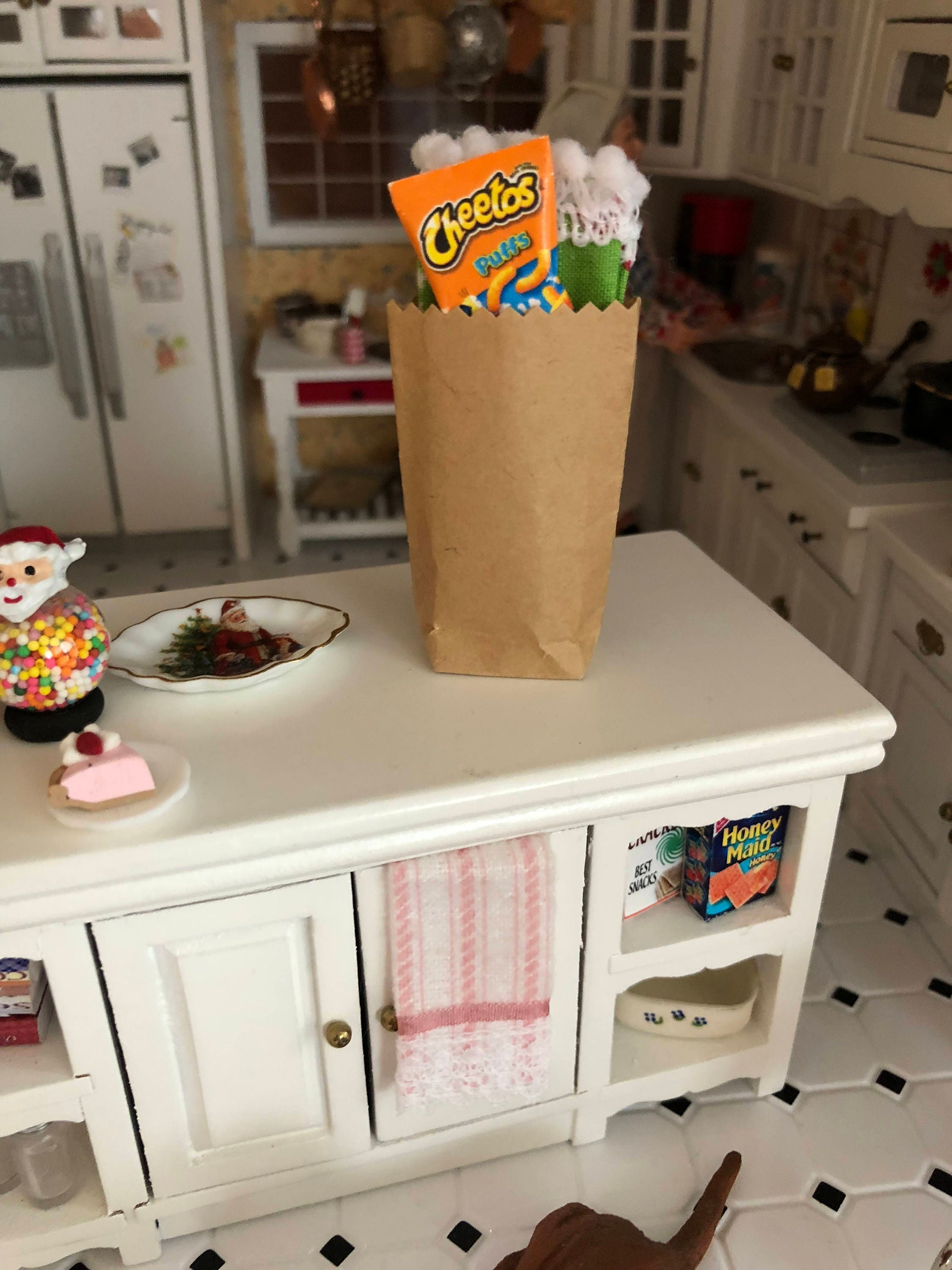 Miniature Bags, Tiny Kraft Bags, Dollhouse Grocery Bag Size 07