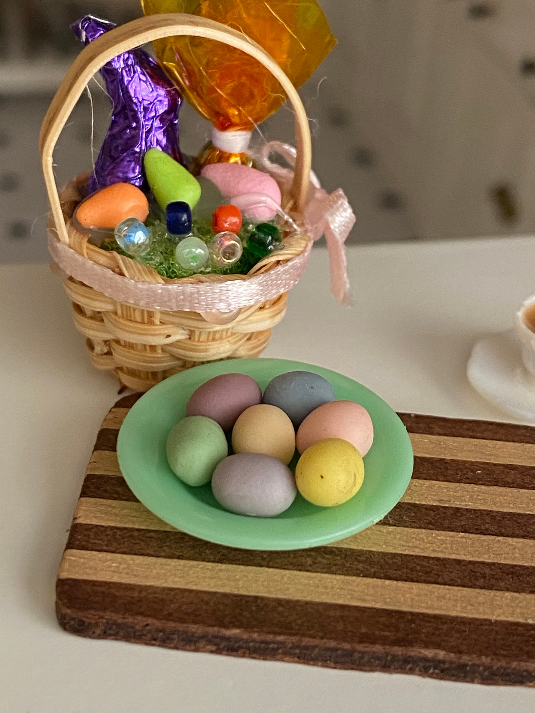 Miniature Easter Eggs, Mini Colored Eggs, 7 Piece Set, Dollhouse