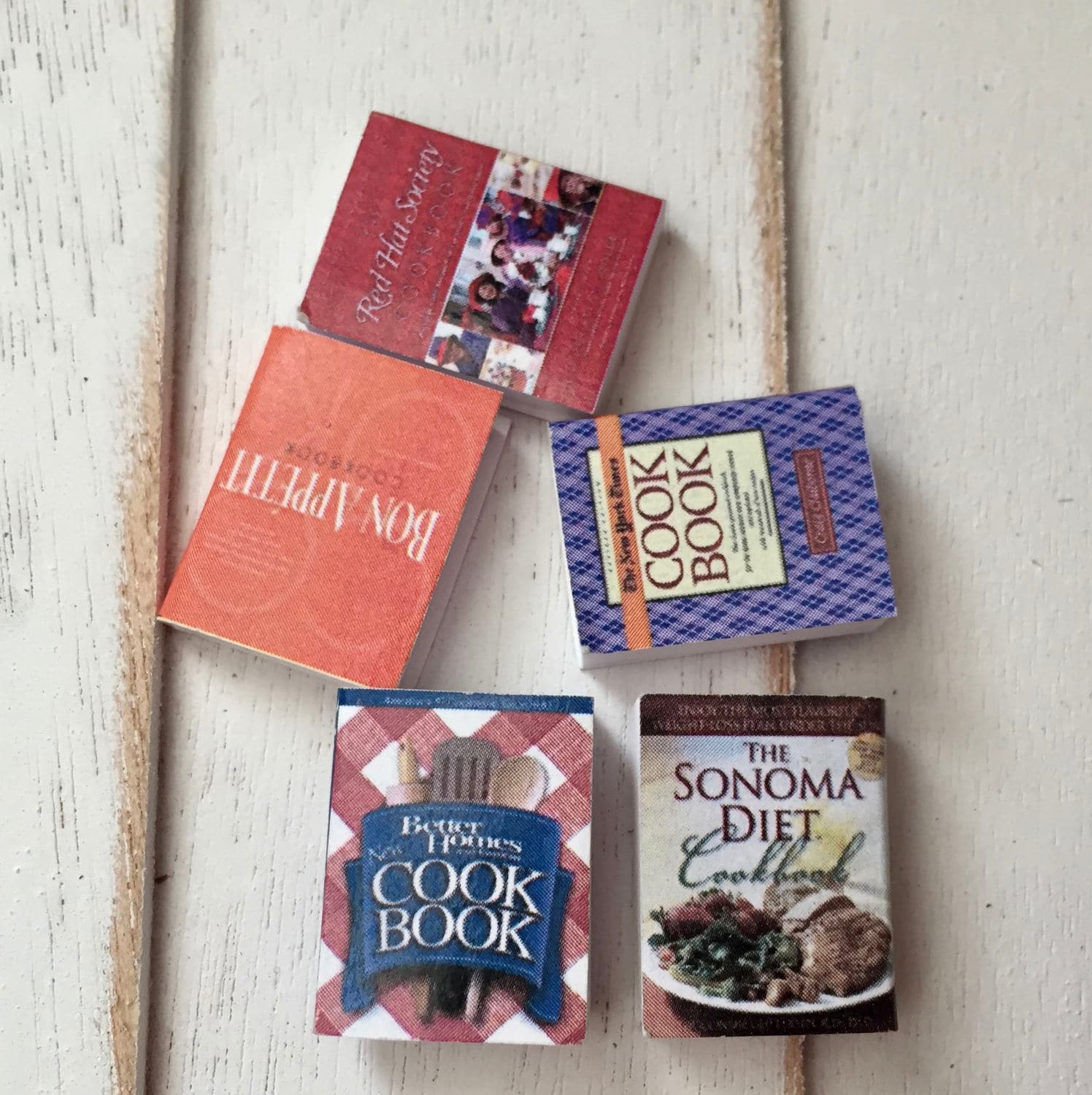 Dollhouse Miniature The Sanoma Diet Cookbook with Blank Pages