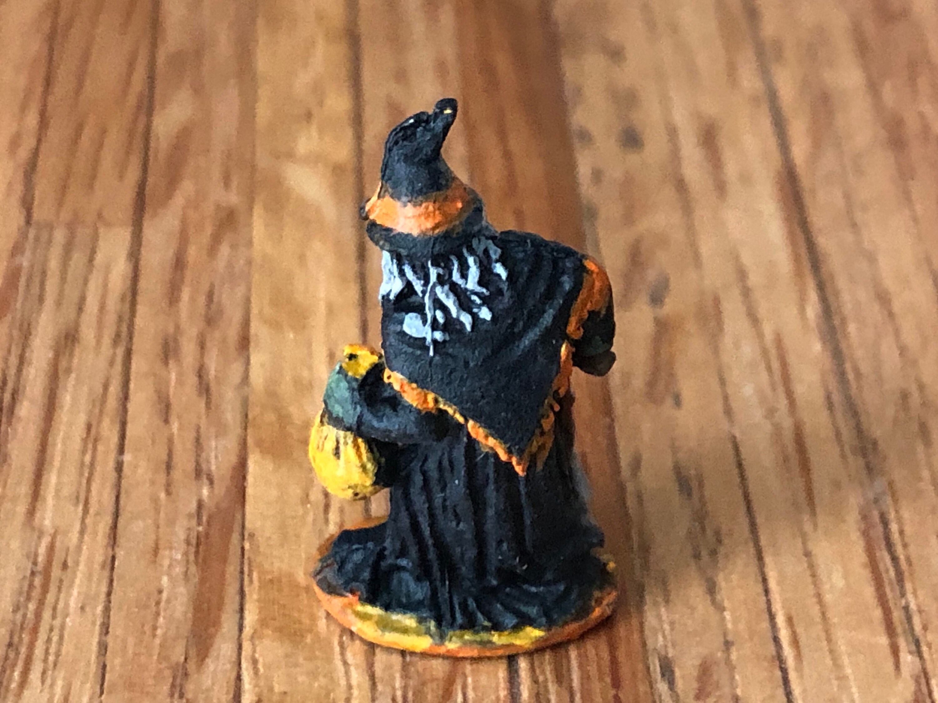 Miniature Witch Figurine, Mini Witch Statuette, Knick Knack, Halloween