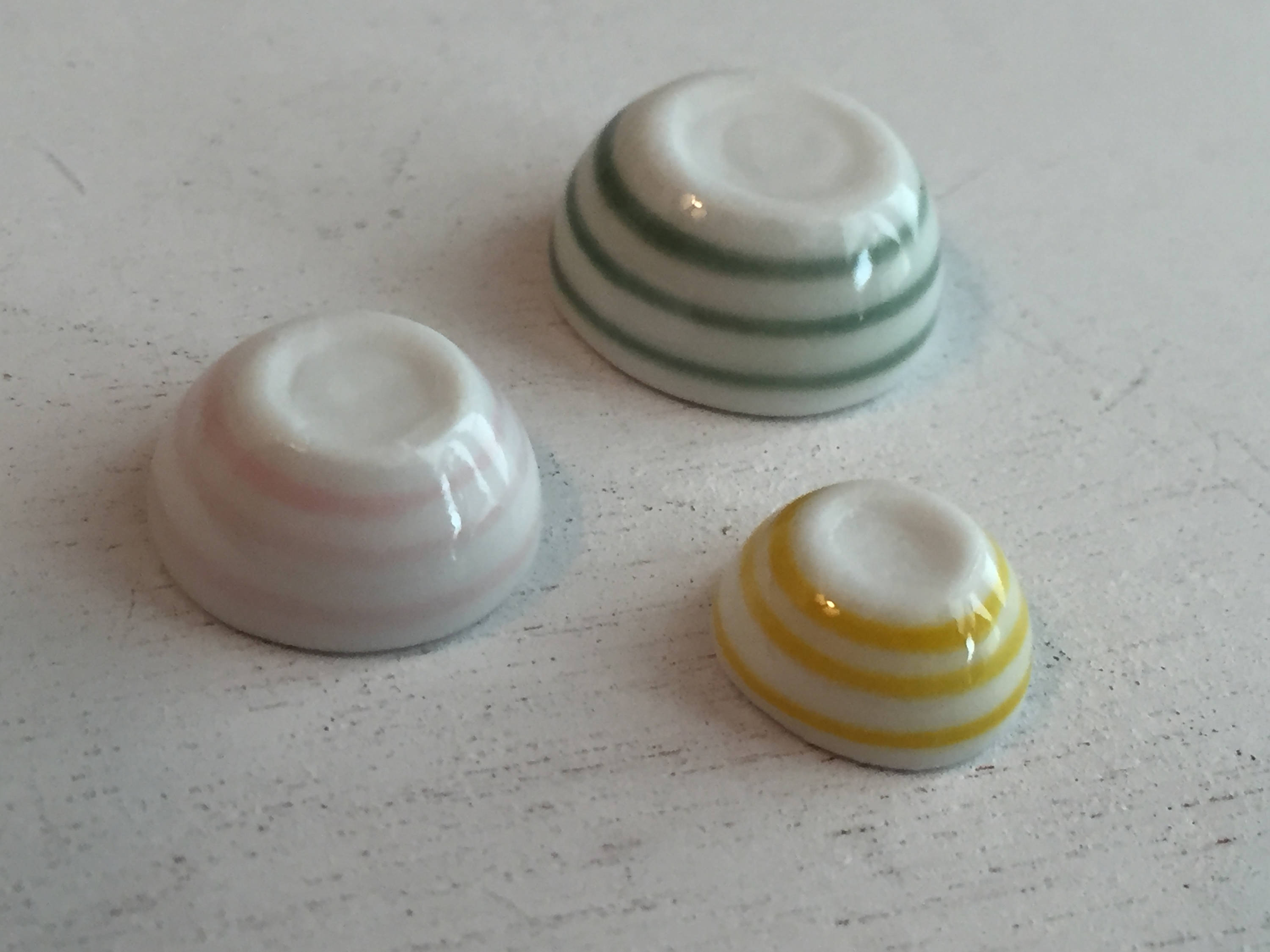 Download Miniature Striped Nesting Bowls, Ceramic Mixing Bowl Set, Dollhouse Miniature, 1:12 Scale ...