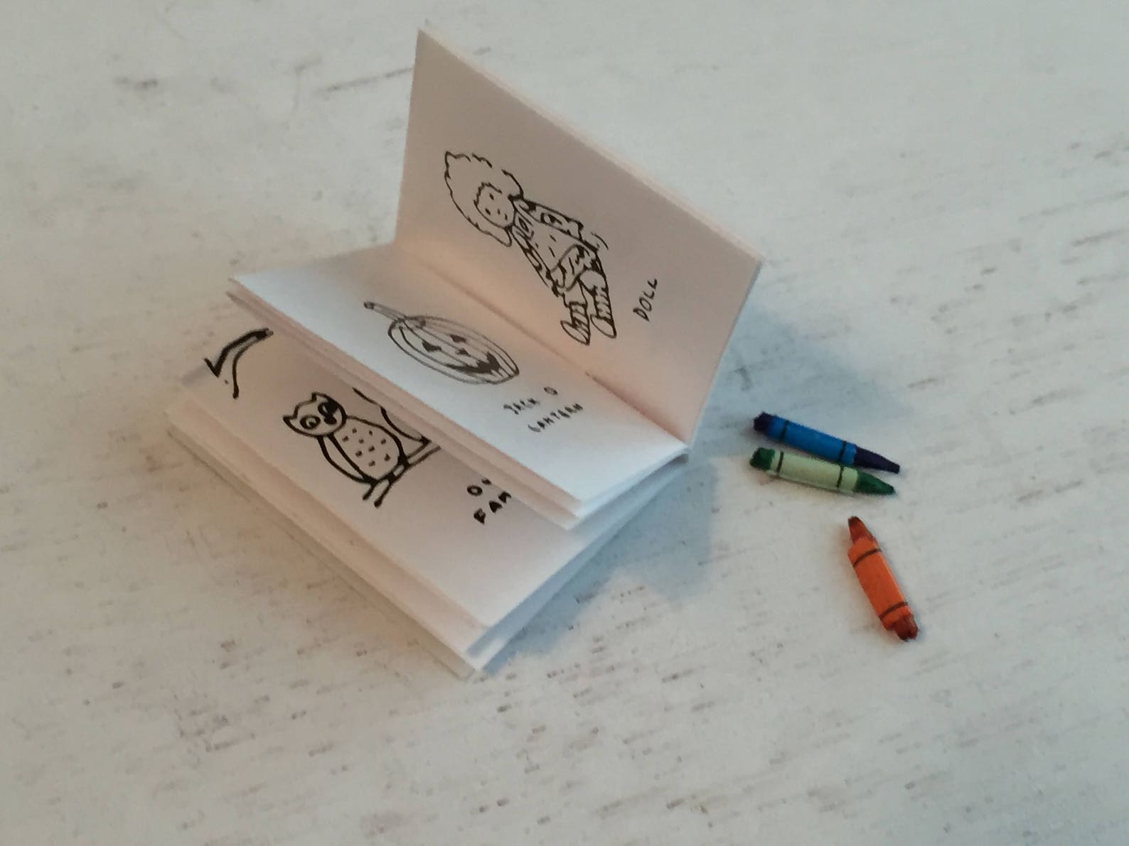 Miniature Coloring Book and Crayons Dollhouse Miniature 112 Etsy