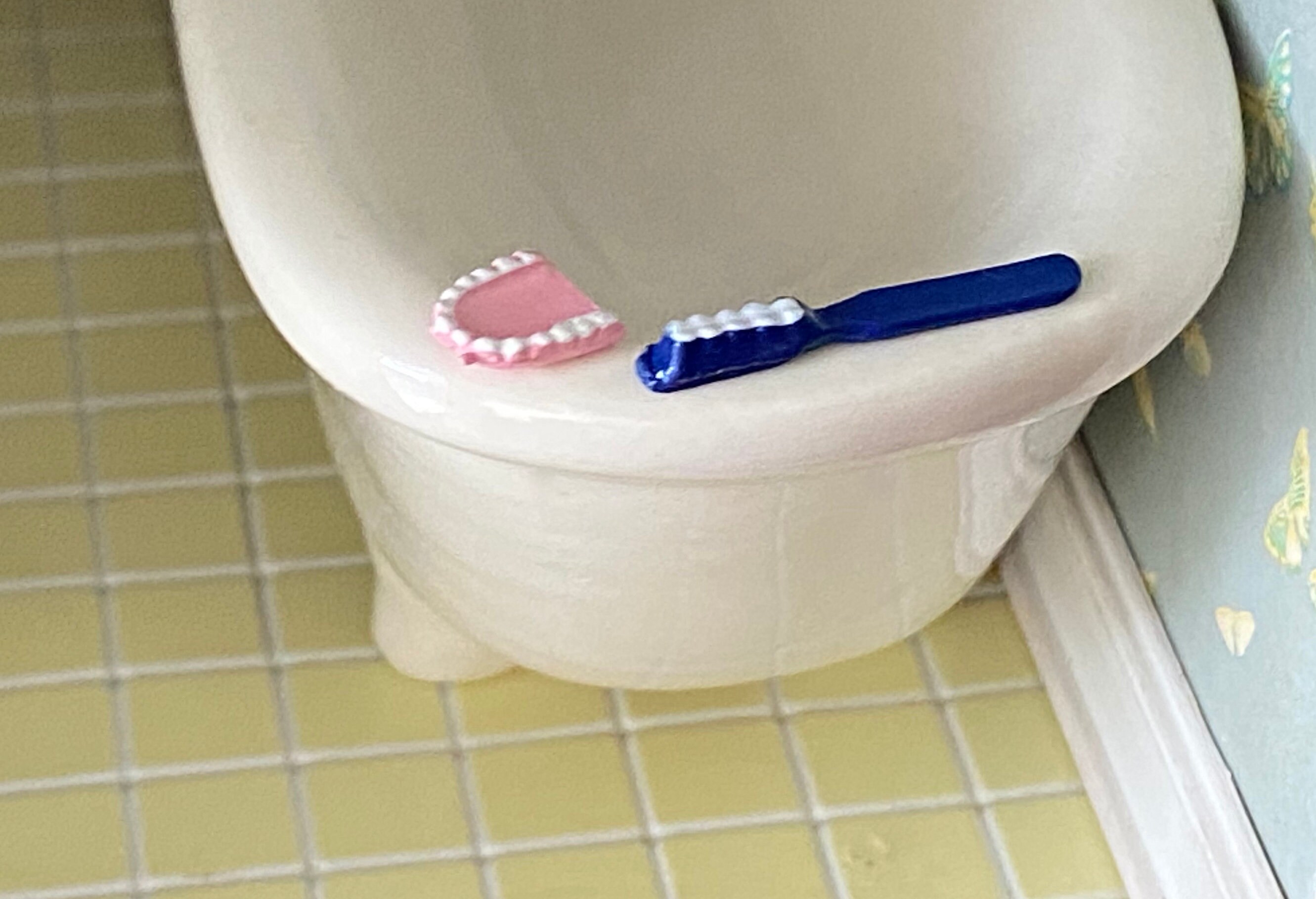 miniature-toothbrush-and-denture-set-2-piece-set-dollhouse-miniature