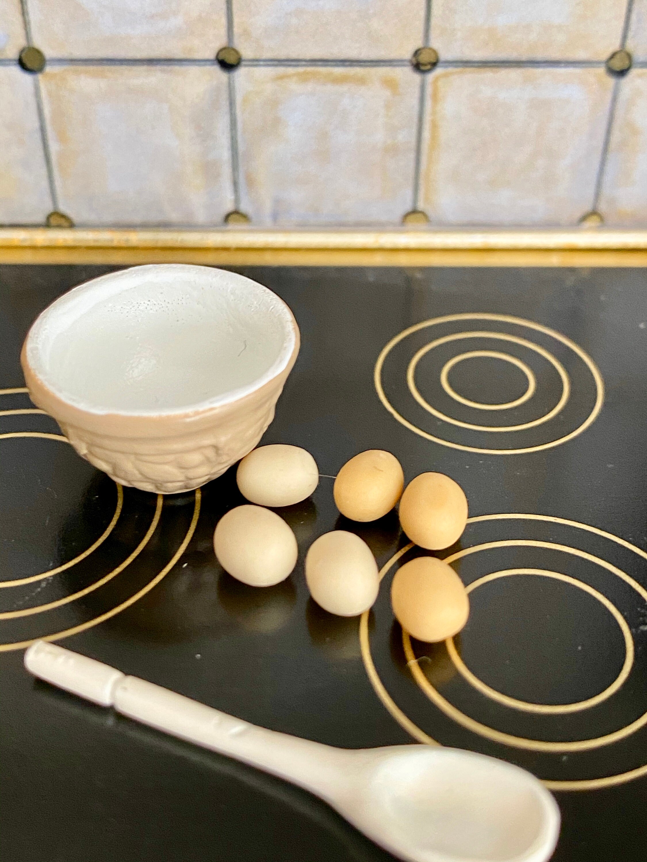 Miniature Eggs. 6 Piece Set, Dollhouse Miniature, 112 Scale, Dollhouse