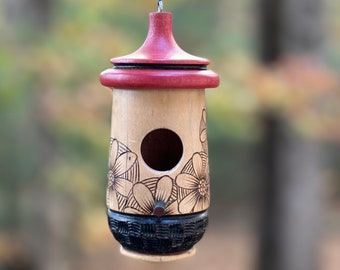 Hummingbird House, Handmade Wooden Birdhouse for Indoor/Outdoor Use, Daisy Floral Art, Bird Lovers Gift, Christmas Gift for Nature Lovers
