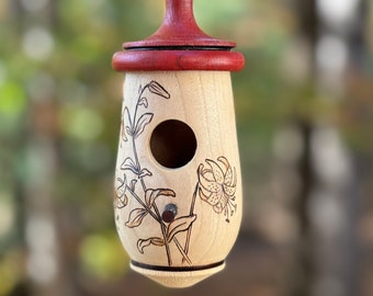 Hummingbird House, Handmade Wooden Birdhouse for Indoor/Outdoor Use, Lily Floral Art, Bird Lovers Gift, Christmas Gift for Mom and Dad