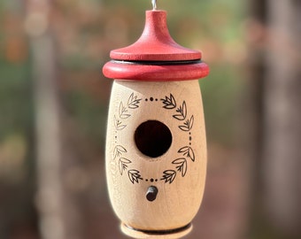 Maison de colibri, cabane à oiseaux en bois faite main pour une utilisation intérieure/extérieure, art couronne de laurier, cadeau pour les amateurs d'oiseaux, cadeau de Noël pour minamiliste