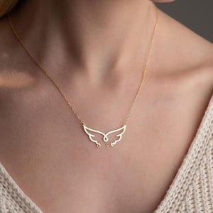 Colar Inicial, Colar Personalizado, Colar Asas de Anjo, Colar de Prata, Colar Memorial, Anjo da Guarda, Joias para Aborto Espontâneo, Presente para Mãe