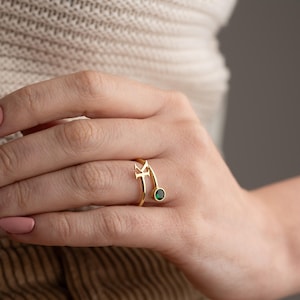 Anillo con piedra de nacimiento inicial, anillo con letra, anillo con inicial personalizado, anillo con piedra de nacimiento personalizado, joyería delicada, regalo personalizado, regalo de San Valentín
