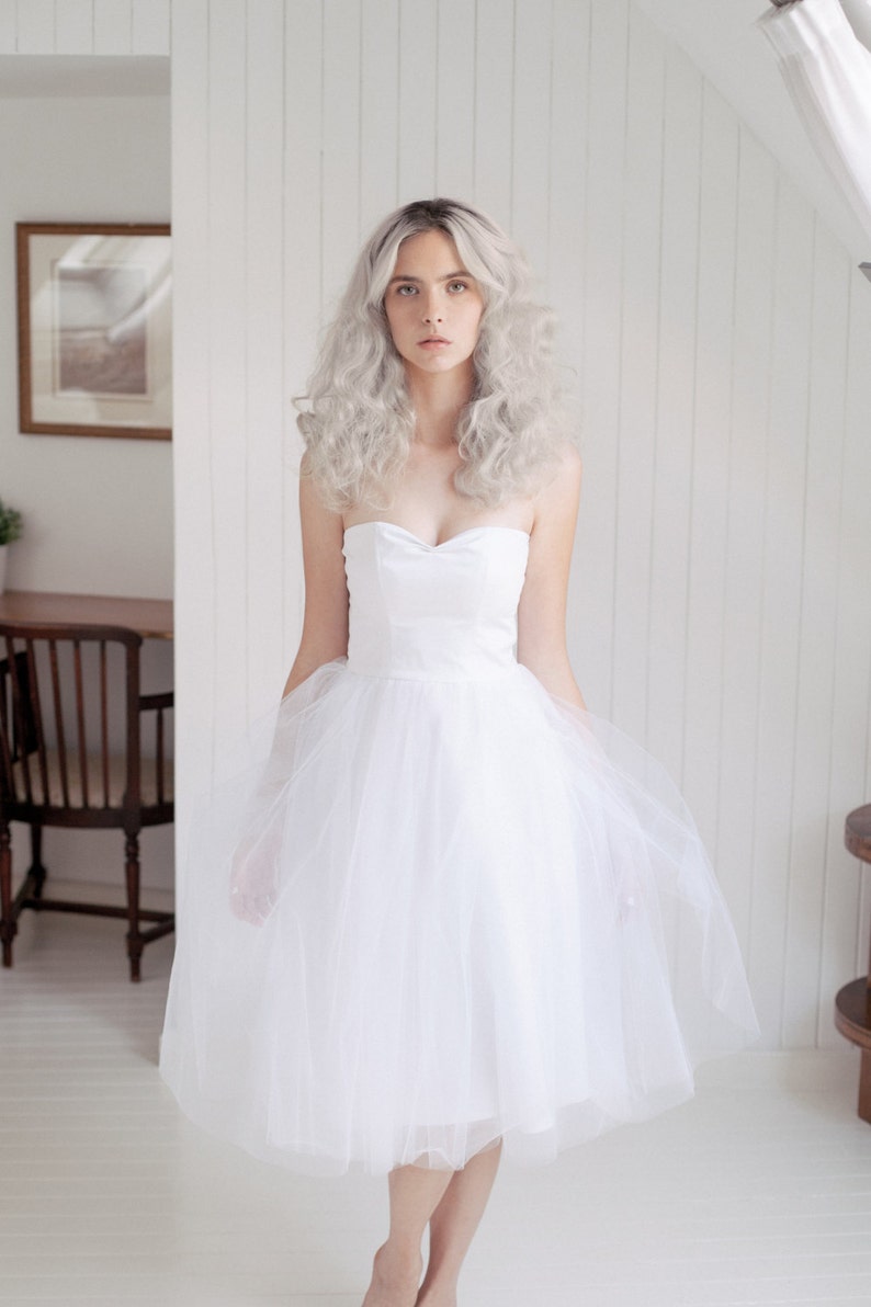 Sweetheart Tulle Short Wedding Dress