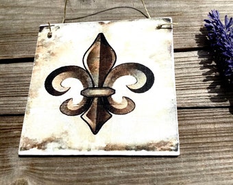 Rustic Fleur de lis sign. Ready to hang with twine 4x4. Free magnet with purchase.