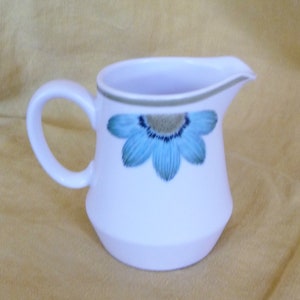 Noritake Upsa Daisy Creamer Pitcher