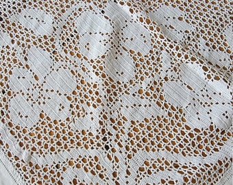 Antique Victorian Tea Cloth Tablecloth LACIS Hand Darned Net Lace Filet 39" square