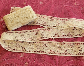 Vintage Floral French Alencon Lace Trim - 1 3/4" Wide