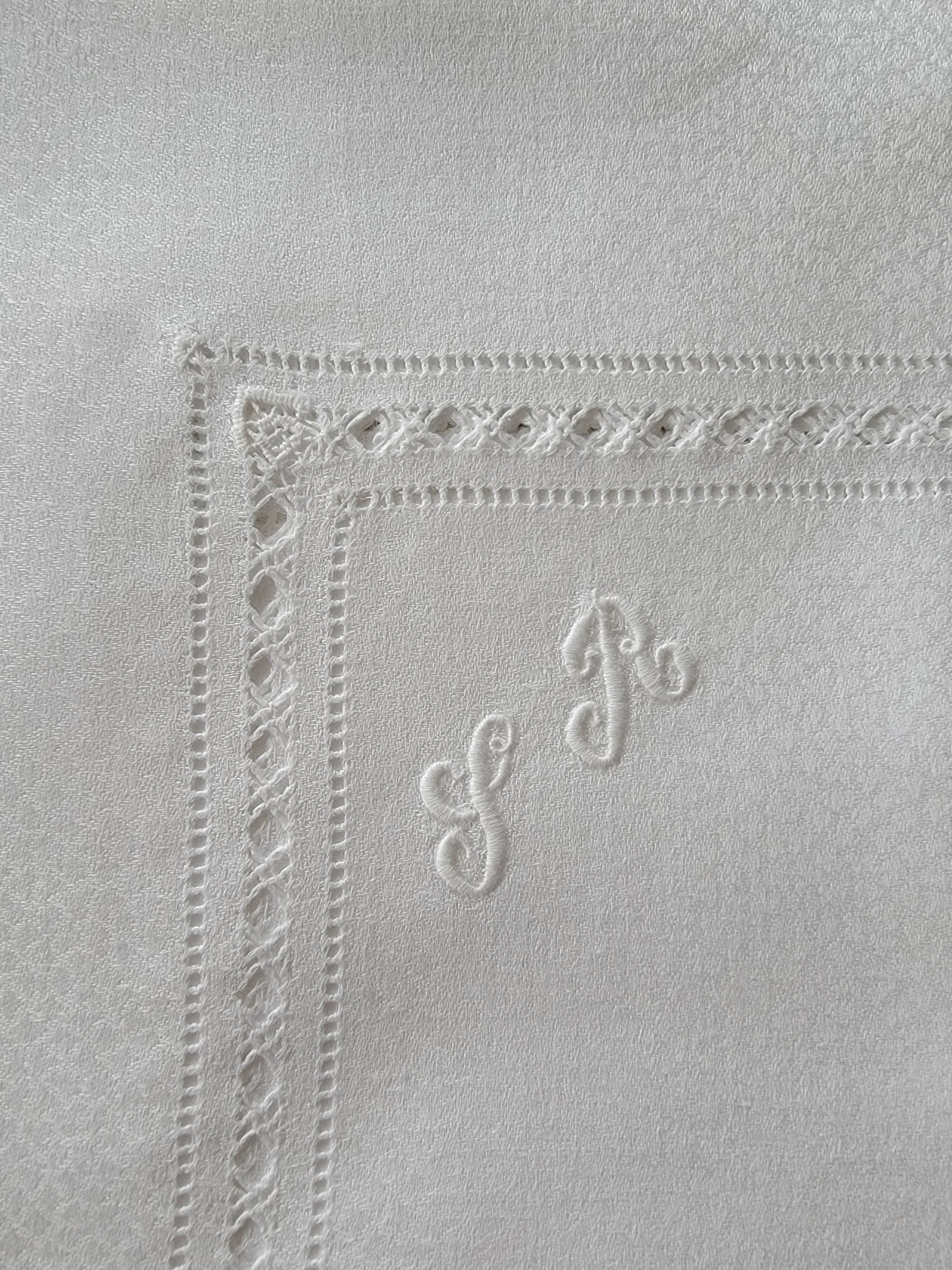 Vintage Damask Linen Napkins, Set of 6, Monogrammed SR, Hand Drawnwork -  Etsy Israel, image size:2250x3000