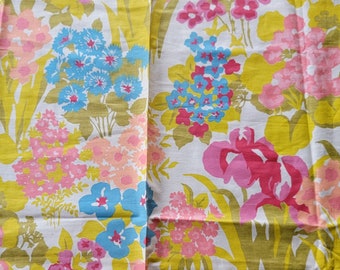 Vintage Floral Print Fabric 3.7 yards Cotton Print Pink Blue Field of Flowers