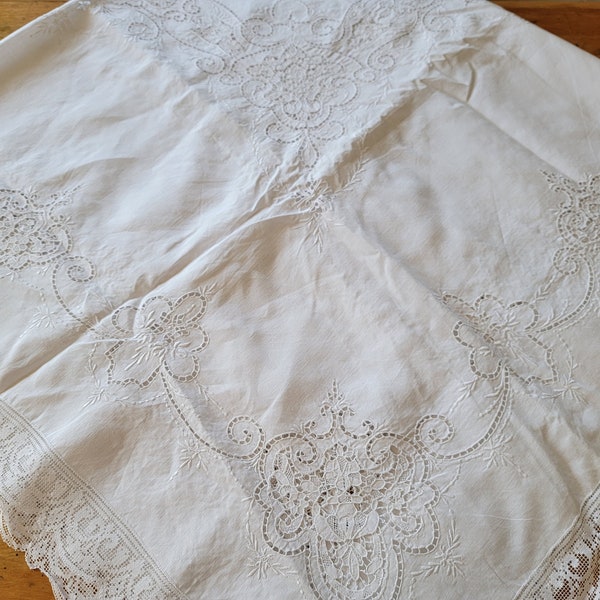 Vintage Linen Tablecloth Italian Hand Needlelace Embroidered Knotted Filet Net Lace 68x72 Hand done Point de Venise