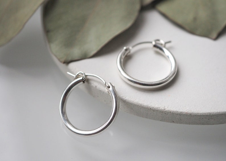 Gravity Hoop Earrings Large 18mm image 2