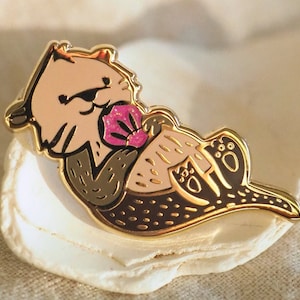 Lapel Pin - Hot Pink Shell Sea Otter