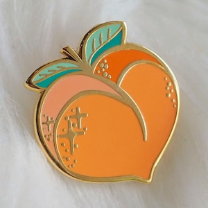 Lapel Pin - Peach Emoji - Enamel Pin