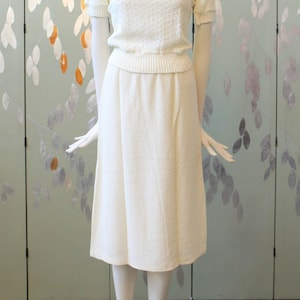 1980s Cream Knee Length Elastic Acrylic Knit Skirt, Medium