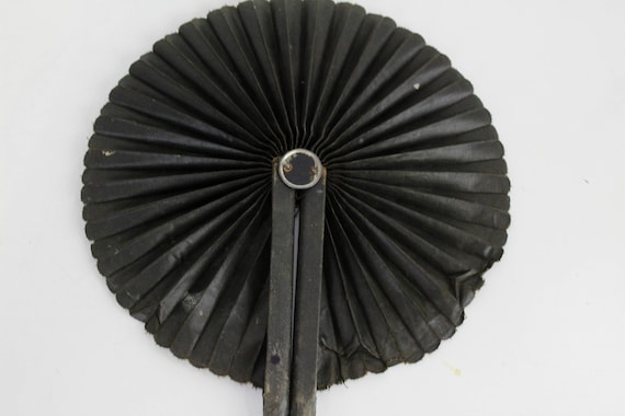 Victorian Cockade Fan, Round Mourning Folding Fan… - image 2