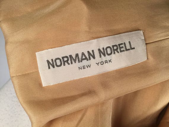 1970s Norman Norell Stand Collar Day Dress, Light… - image 9
